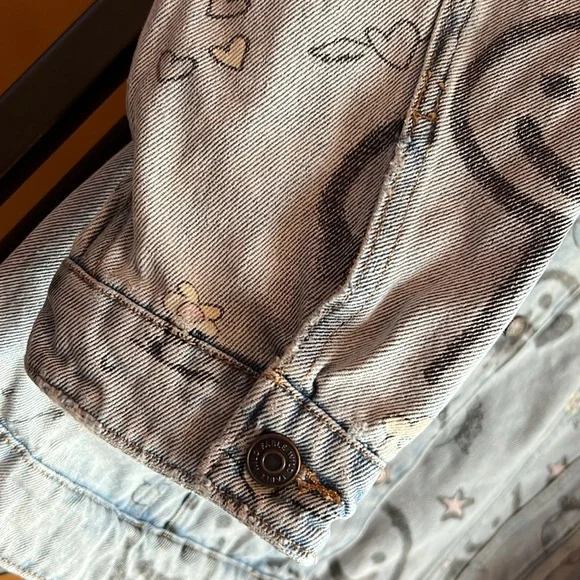 WILD FABLE Wild Graffiti Jean Jacket - Picture 12 of 16